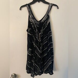 🌻5/$16🌻Flowy tank